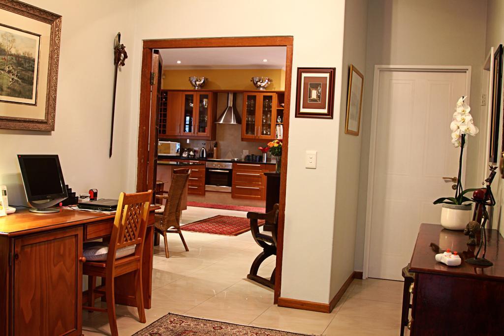 Golf And Garden Guesthouse 서머싯웨스트 외부 사진